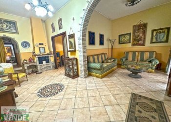 Independent house Mascali - photo 1