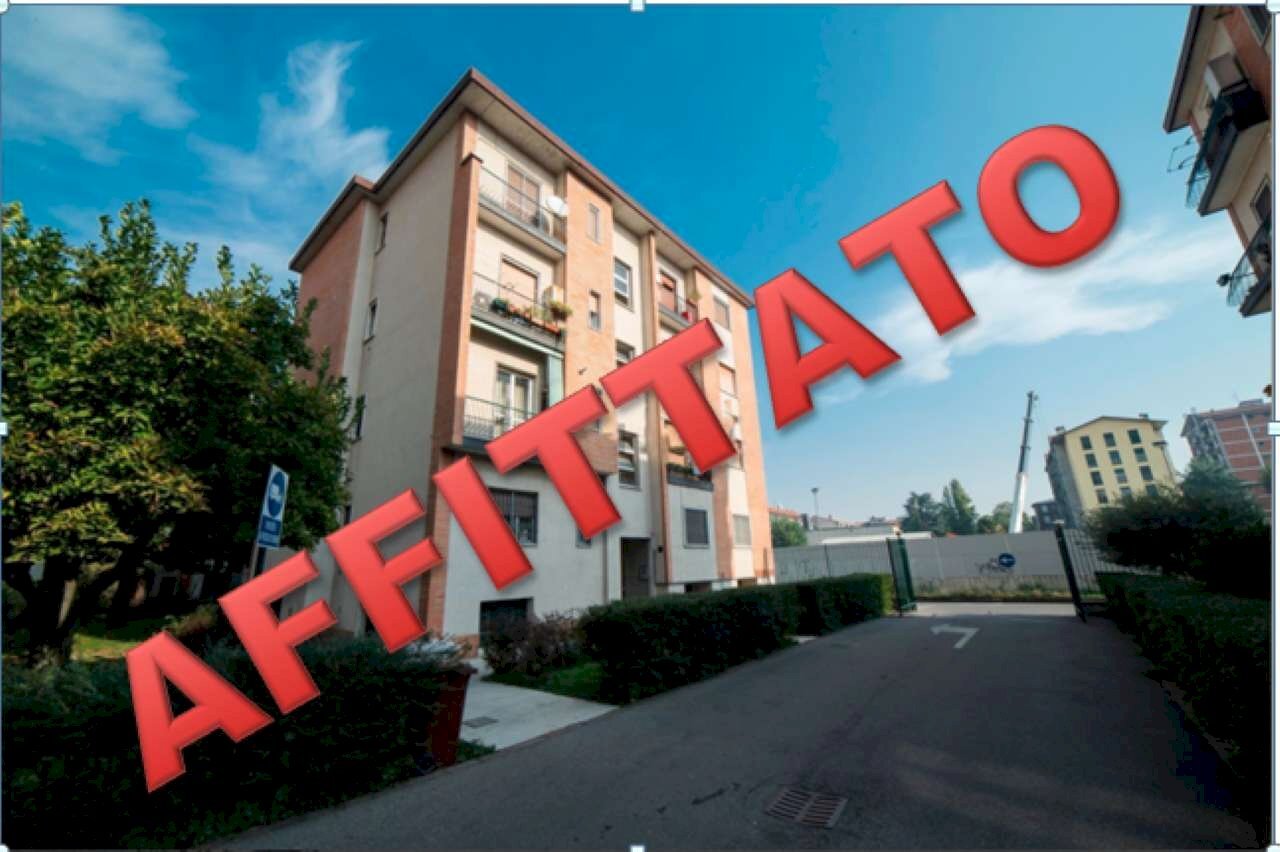 Bilocale via Lodovico il Moro 159, Milano - foto 1