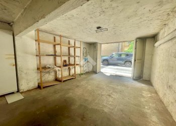 Box Via Luigi Rizzo, Genova (neighborhood Pegli) - photo 2