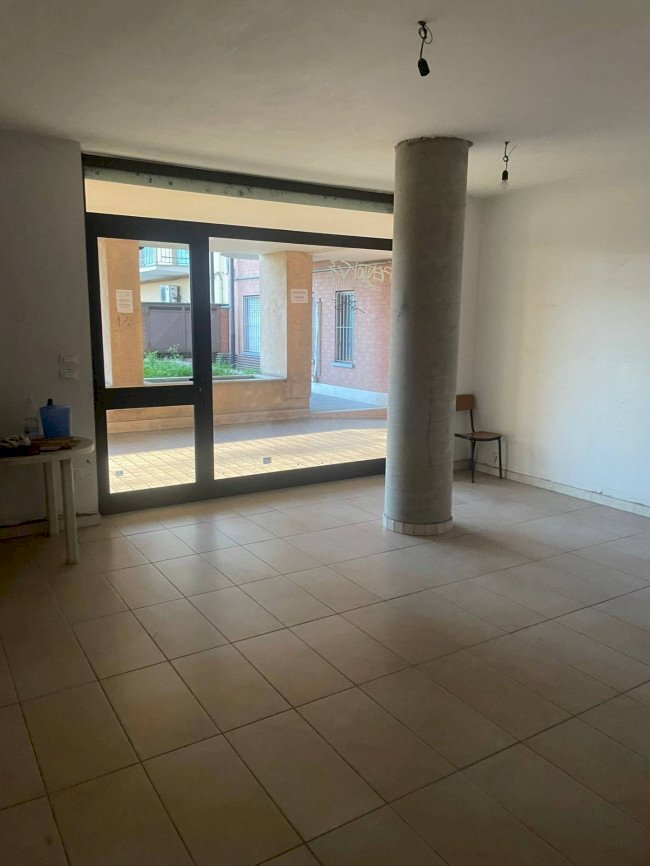 Commercial Premises Moncalieri - photo 2
