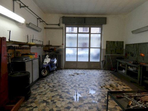Shop Torino (neighborhood Crocetta) - photo 1