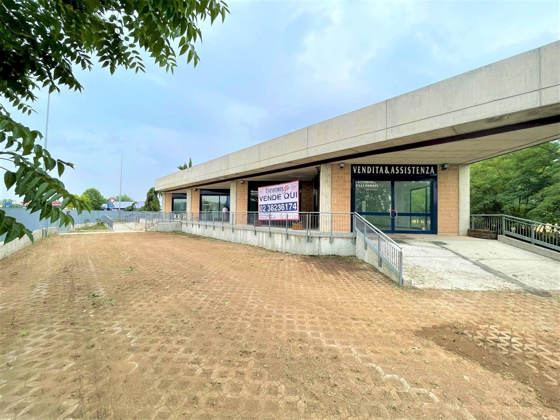 Foto 2 - Locale Commerciale via antonio meucci, Isso - foto 2