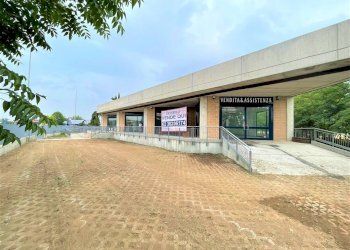 Foto 2 - Commercial Premises via antonio meucci, Isso - photo 2