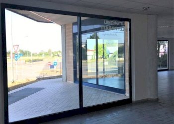 Foto 8 - Commercial Premises via antonio meucci, Isso - photo 8