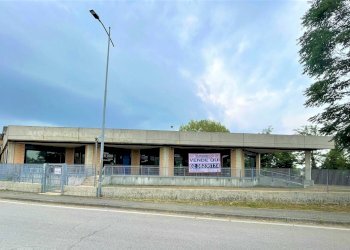 Foto 19 - Commercial Premises via antonio meucci, Isso - photo 19