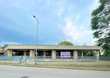 Foto 20 - Commercial Premises via antonio meucci, Isso - photo 20