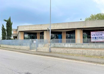 Foto 21 - Commercial Premises via antonio meucci, Isso - photo 21