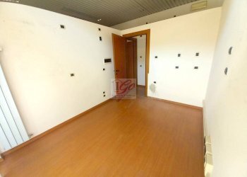 Foto 5 - Negozio via trento e trieste
 
6, Trezzo sull'Adda - foto 5