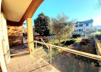 Foto 3 - Villa a Schiera via san giacomo
 
2, Bernareggio - foto 3