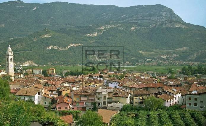 Foto 1 - Capannone Volano - foto 1