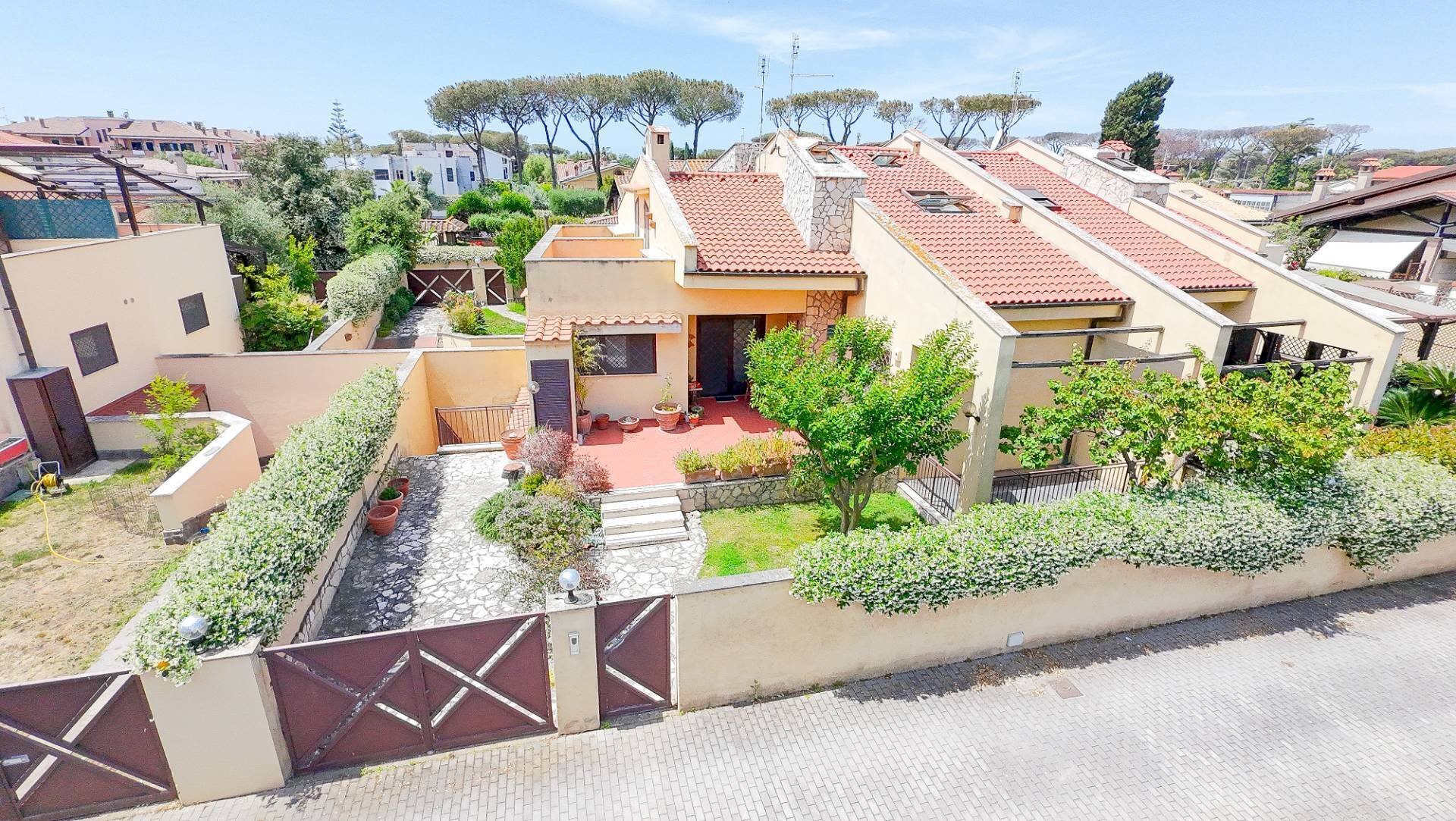 Foto 2 - Terraced Villa Viale Di Castel Porziano
 
412, Roma - photo 2