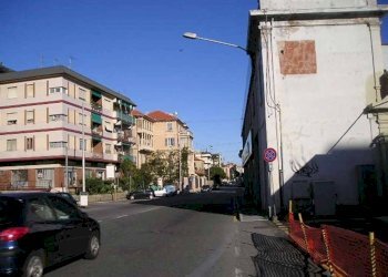 Foto 13 - Negozio via nostra signora degli angeli
 
3, Savona - foto 12