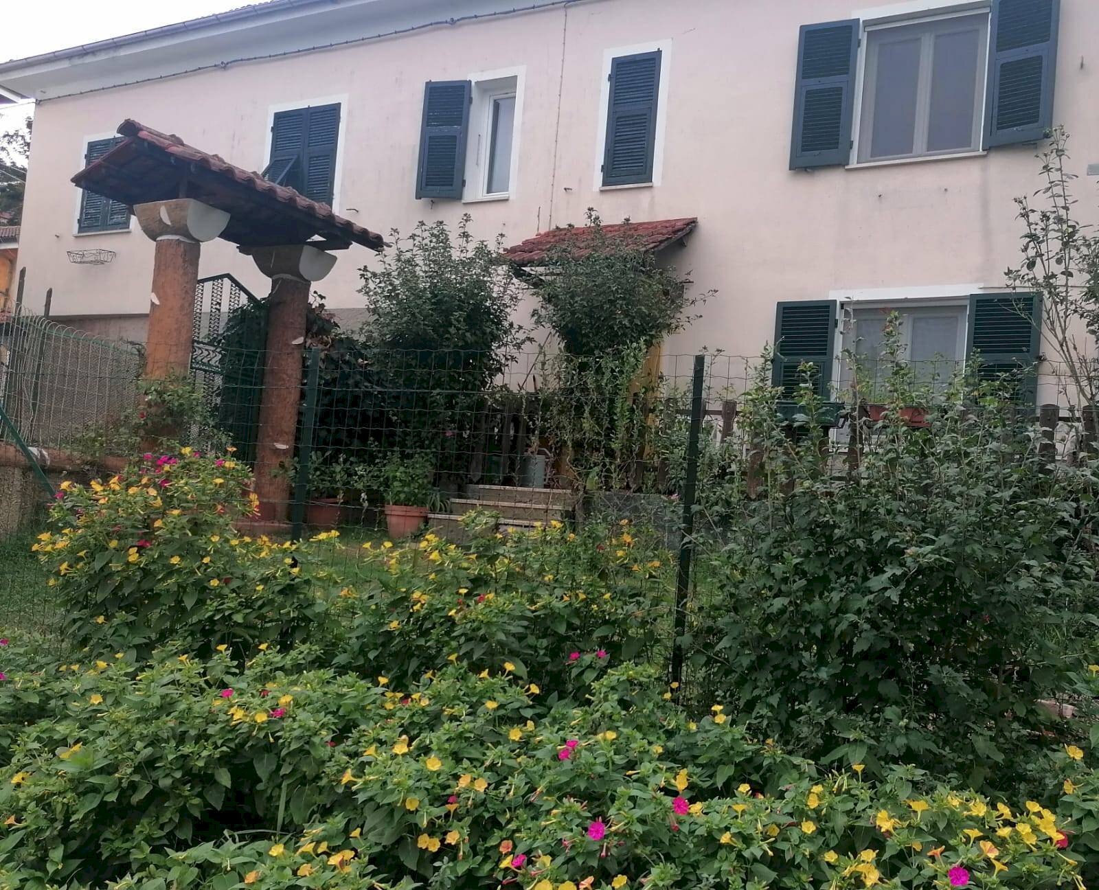 Foto 1 - Villa a Schiera via paolo cappa
 
8, Dego - foto 1