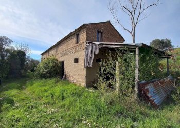 Foto 1 - Casa indipendente via Sant'Orsola
 
6, Montottone - foto 1