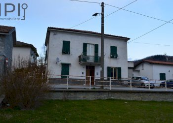 Foto 1 - Casa semi indipendente via Colombo, Pallare - foto 1