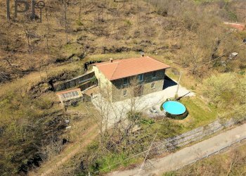 Foto 2 - Villa Dego, Niosa
 
1, Dego - foto 2