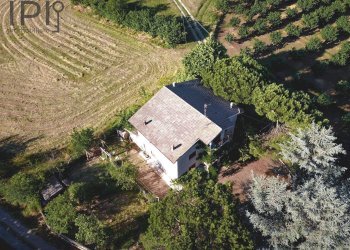 Foto 4 - Villa Via roma
 
10, Mombaldone - foto 4