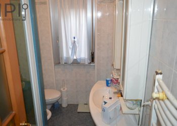 Foto 15 - Appartamento centro altare
 
1a, Altare - foto 15