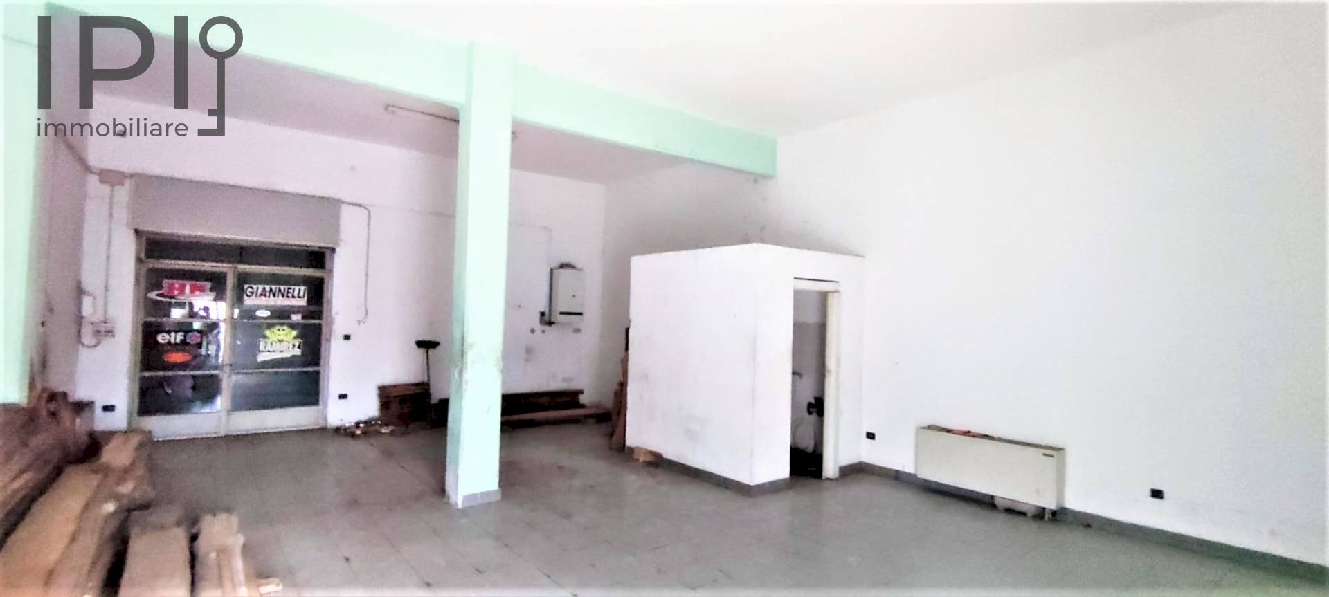 Foto 2 - Commercial Premises Via Primo maggio
 
5, Cairo Montenotte - photo 2