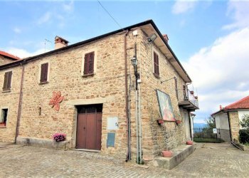 Foto 2 - Casa semi indipendente Via Roma
 
16, Bergolo - foto 2