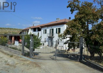 ingresso cortile - Rustico Loc Pissarotta
 
1, Strevi - foto 9