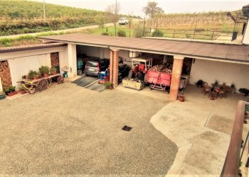 cortile - Rustico Loc Pissarotta
 
1, Strevi - foto 20