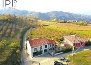 Foto 1 - Villa REGIONE OVRANO CASTELLO
 
6, Acqui Terme - foto 1