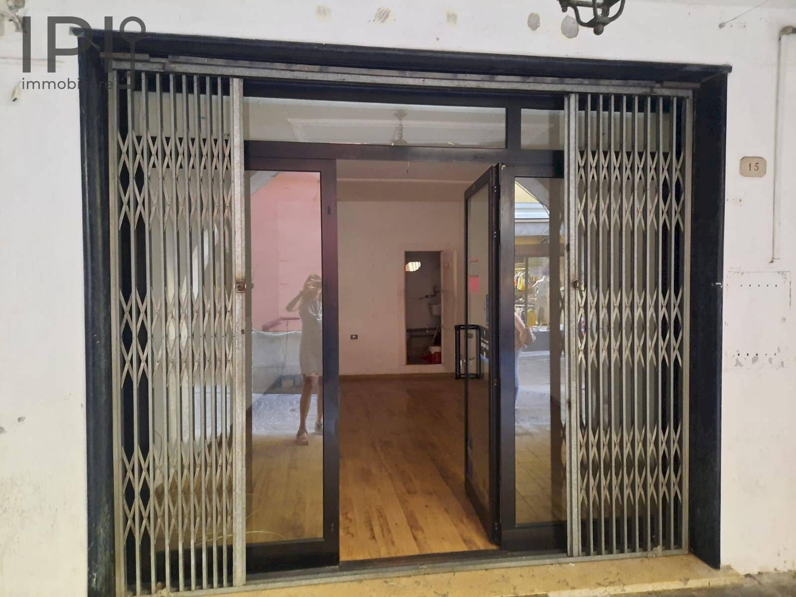 Foto 1 - Attività Commerciale via dei portici, Cairo Montenotte - foto 1