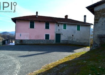 casa abitativa - Rustic frazione roboaro, Pareto - photo 12