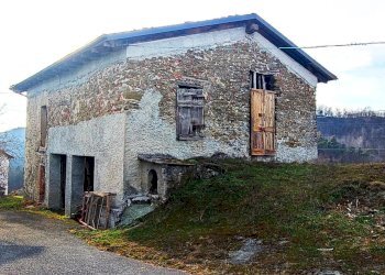 fabbricato in pietra - Rustic frazione roboaro, Pareto - photo 17