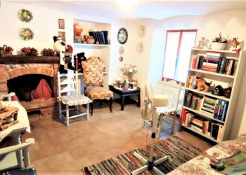 interni abitazione 2 - Rustic frazione roboaro, Pareto - photo 36