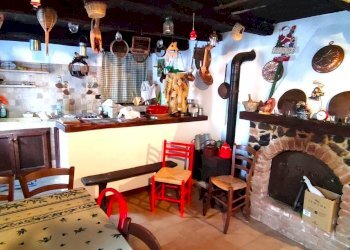 interni abitazione 2 - Rustic frazione roboaro, Pareto - photo 44