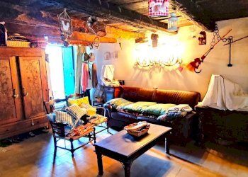 interni abitazione 2 - Rustic frazione roboaro, Pareto - photo 45