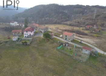 vista proprietà dal drone - Rustic frazione roboaro, Pareto - photo 85