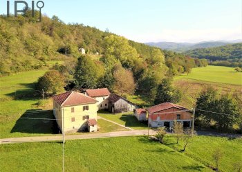 Foto 2 - Casa indipendente Loc Valla
 
10, Giusvalla - foto 2