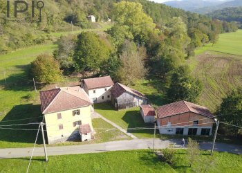 Foto 3 - Casa indipendente Loc Valla
 
10, Giusvalla - foto 3