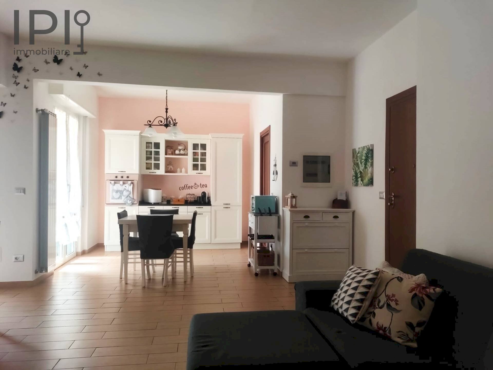 Foto 2 - Appartamento via Nizza
 
32, Savona - foto 2