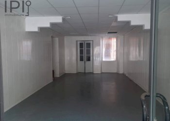 Foto 2 - Locale Commerciale corso martiri della liberta, Dego - foto 2