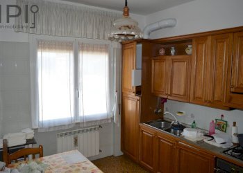 Foto 10 - Quadrilocale via roma
 
7, Carcare - foto 10