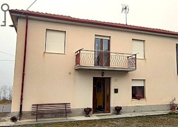 Foto 1 - Casa semi indipendente Via Roma
 
10, Prunetto - foto 1