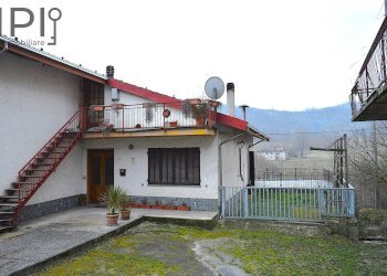 Foto 2 - Casa semi indipendente via val piana
 
21, Piana Crixia - foto 2