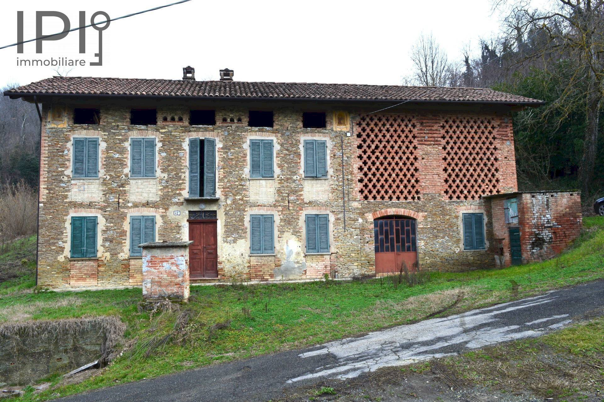 front view of house A - Rustico regione penenghi
 
52, Cassinasco - foto 1