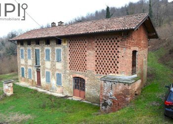 front view of house A - Rustico regione penenghi
 
52, Cassinasco - foto 2