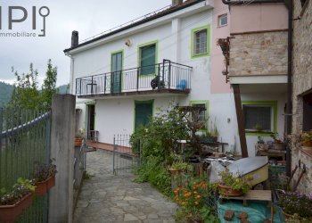 Foto 1 - Casa semi indipendente via san filippo
 
11, Mallare - foto 1