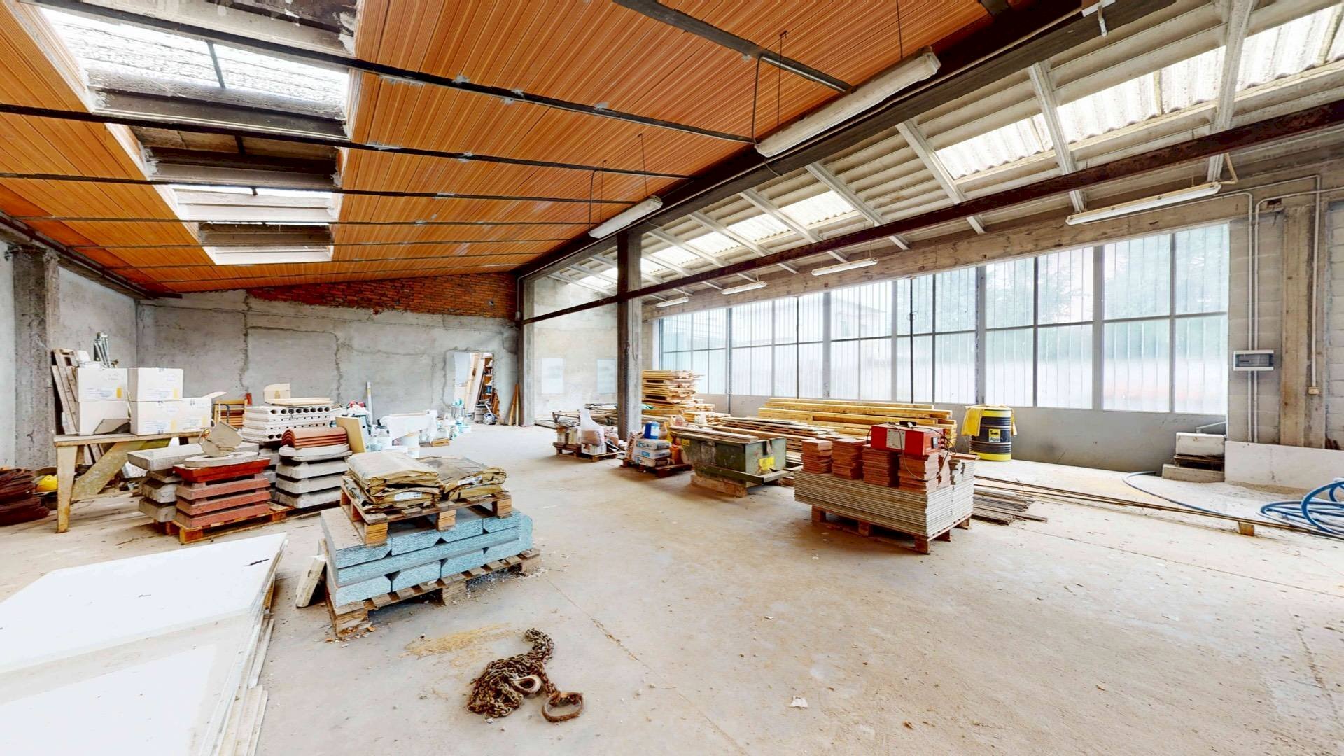 Foto 2 - Shed Via Giulio Cesare, Venegono Superiore - photo 2