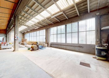 Foto 4 - Capannone Via Giulio Cesare, Venegono Superiore - foto 4