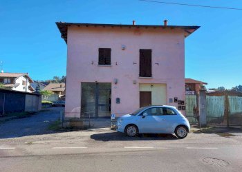 Foto 3 - Locale Commerciale via giulio cesare, Venegono Superiore - foto 3