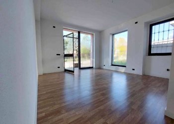 Foto 6 - Locale Commerciale via giulio cesare, Venegono Superiore - foto 6