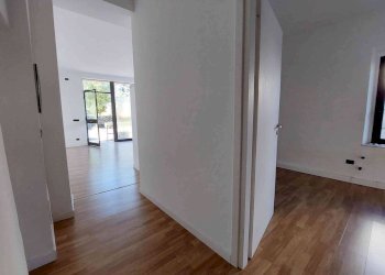 Foto 8 - Locale Commerciale via giulio cesare, Venegono Superiore - foto 8