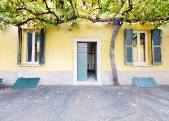 Foto 2 - Negozio Via crosti, Tradate - foto 2